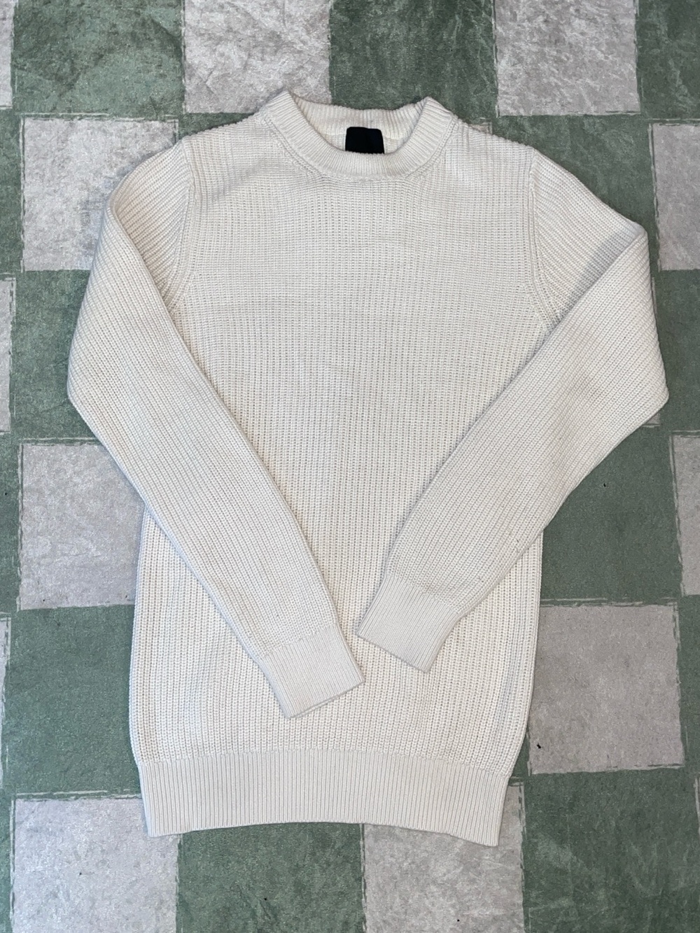 Hollister Men's Cream Ribbed Crewneck Sweater